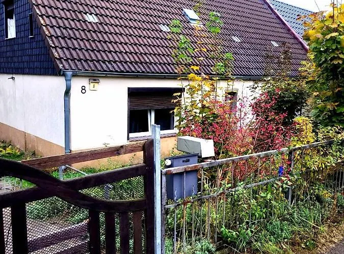 Monteur-haus Linde アパート